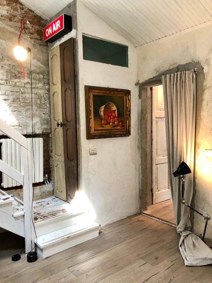 Charming And Design Attic Loft Central Milan In Coolest Area Navigli Ticinese Exterior photo