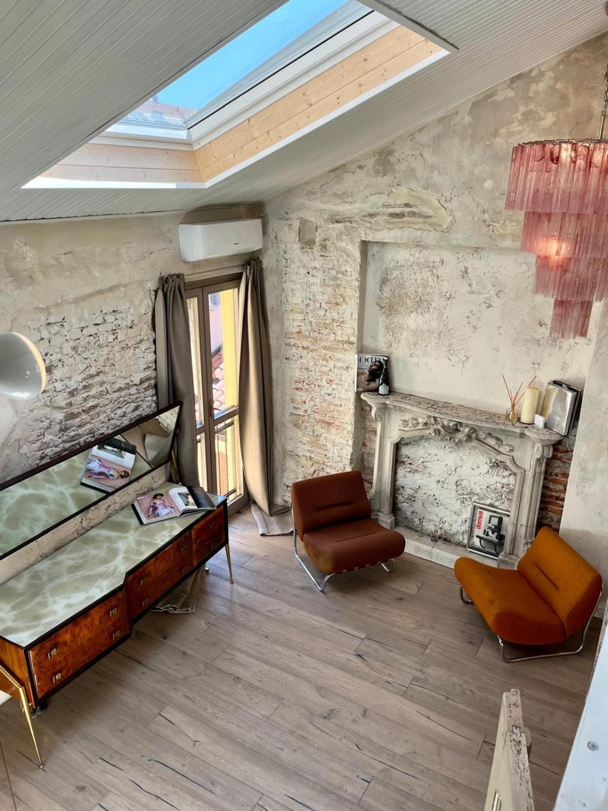Charming And Design Attic Loft Central Milan In Coolest Area Navigli Ticinese Exterior photo